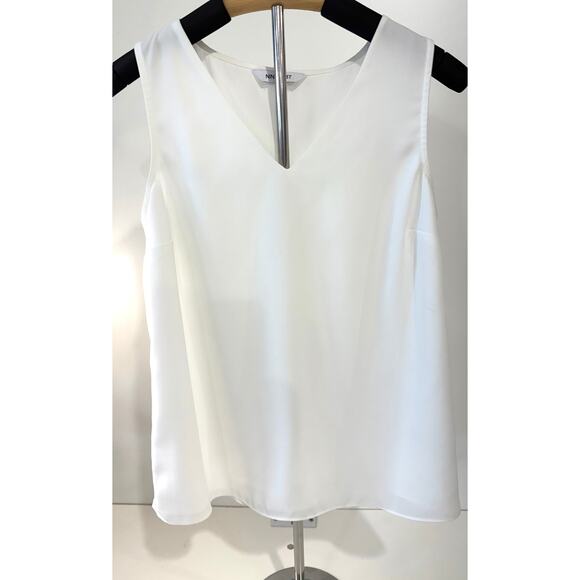 Nine West White Sleeveless V-Neck Blouse – Workwear |Minimalist Tank Size xs - Picture 2 of 5